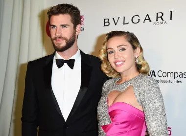 Iako su mnogi smatrali kako je Miley luda što se odlučila razvesti od Liama, po njezinim riječima - nije bilo razloga za žalovanje zbog propale ljubavi. „Ako pitate tipove s kojima sam prekinula reći će da sam manje emotivna od njih, no ja mislim da sam više. Rekla bih da postoji stigma hladnoće koja prati žene koja zaista nastave sa životom. Prošla sam kroz puno trauma i gubitaka u zadnjih nekoliko godina. Imala sam požar u kući u Malibuu u kojem sam ju izgubila i prošla sam nedavno kroz razvod, preminula mi je baka s kojom sam bila jako bliska&quot;, ispričala je Miley u jednom intervjuu iz 2020. te dodala kako nije provela puno vremena plačući za Liamom nakon raspada njihova braka. &quot;Na neki način nisam provela previše vremena plačući zbog toga i to nije jer sam hladna osoba ili sam izbjegavala nešto osjećajući nego zato što to ne bi ništa promijenilo. Pokušavala sam biti aktivna u onome što mogu kontrolirati, inače bih se počela osjećati kao da sam u zamci&quot;, dodala je Cyrus. 
