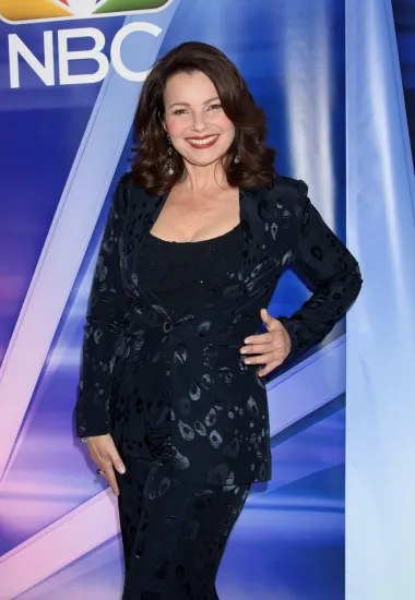 Glumica Fran Drescher, koju znamo kao iznimno simpatičnu dadilju Fran Fine, je imala 28 godina kada su silovali nju i njezinu prijateljicu u vlastitom domu, 
dok je Franin suprug bio u istoj prostoriji vezan i s povezom na očima. Glumica je puno puta otvoreno o tom iskustvu govorila za medije te rekla kako joj je drago da su počinitelji završili iza rešetaka. No, tu nije bio kraj njezinim mukama jer se suočila i sa teškim zdravstvenim problemima. 11 godina nakon silovanja je otkrila da ima rak grlića maternice te je u konačnici morala izvaditi maternicu ne bi li spasila svoj život. 