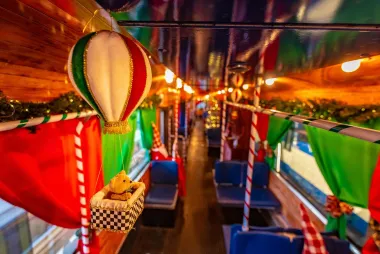 Čarobna blagdanska vožnja: Osječki božićni tramvaj izgleda nevjerojatno