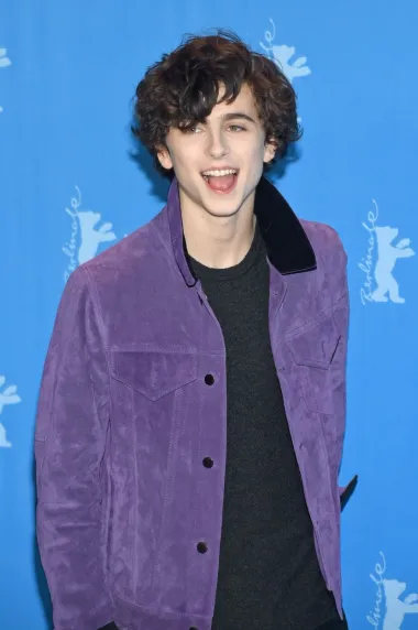Chalamet se kao dječak pojavljivao u brojnim reklamama, no nije namjeravao postati model ni maneken pa ga to definitivno nije zadovoljilo. Uz pomoć roditelja i podršku cijele svoje okoline, gotovo je svakog dana odlazio na barem jednu glumačku audiciju u New Yorku, a taj mu se trud definitivno i isplatio – počeo je redati ulogu za ulogom, a uskoro je postao i traženo lice. Naime, prvo se pojavljivao kao epizodni lik u slavnim serijama poput „Homeland“ i „Law &amp; Order“, a doživio je i svoj debi na Broadwayju. Prva važnija uloga za koju je dobio sjajne kritike došla je s filmom „Interstellar“ u kojem je glumio sina glavnog lika, a kojeg je pak glumio Matthew McConaughey. Za taj je filozofski SF Chalamet dobio izvrsne kritike te postao mlada holivudska nada, a i sam film bio je golemi kino uspjeh. No, na iznenađenje mnogih, nakon tog uspjeha, Chalamet godinu dana nije uspio dobiti novu zapaženu ulogu na filmu – pa se okrenuo kazalištu. I to mu se isplatilo jer je za ulogu buntovnog srednjoškolca u drami „Prodigal Son“ zablistao na Broadwayju te osvojio srca i publike i kritike. Ovjenčan je s Lucille Lortel Award for Outstanding Lead Actor in a Play te je proglašen najboljim mladim kazališnim glumcem te godine. 