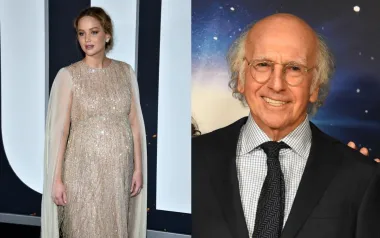 Jedna od neobičnijih celebrity zaljubljenosti s ove naše liste je ona oskarovke Jennifer Lawrence u komičara Larryja Davida. Naime, Jennifer je u jednom intervjuu otkrila kako ju je oduvijek fascinirala Davidova osobnost i crni humor te da joj je jedno vrijeme bio posve neodoljiv. U svom stilu, Jennifer se u čak i našalila na svoj račun te rekla kako se jednom prilikom s njim razgovarala te mu dala svoj broj, no nikada joj se nije javio. 