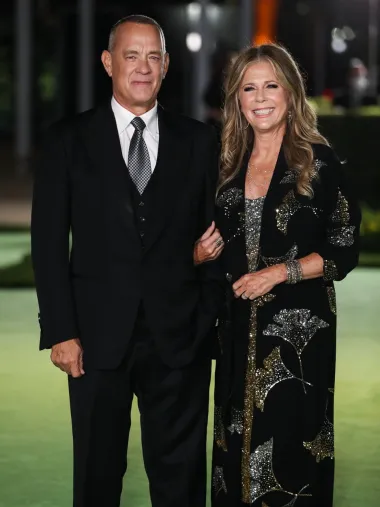 Tom Hanks je jednom rekao Oprah Winfrey: &quot;Ja sam sretan čovjek. Rita je mogla bolje, ali znaš, s vremena na vrijeme dobiješ na lutriji.&quot; Par je zajedno već 36 godina - upoznali su se 1981., ponovno su se spojili 1985. i u braku su od 1988., a čak su se zajedno borili protiv koronavirusa.