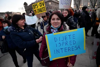 Održan Noćni marš u Zagrebu. Pogledaj koje su poruke poslane