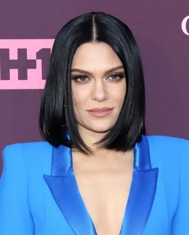 Jessie J je tijekom svog emocionalnog govora na londonskom koncertu 2018. godine otkrila kako je njezina hit pjesma „Four Letter Word“ zapravo opisala njezino iskustvo i osjećaje kada je saznala da će možda do kraja života ostati neplodna. Naime, Jessie pati od stanja zvanog adenomioza, vrlo sličnog endometriozi, a zapravo se radi o kroničnoj bolesti maternice. Zbog toga Jessie je bilo rečeno kako će vjerojatno morati obaviti histerektomiju, odnosno kirurški si ukloniti maternicu ne bi li izašla na kraj svakodnevnoj kroničnoj boli koju trpi. Srećom, za sada se to još nije dogodilo, a Jessie svoju bitku za svoje reproduktivno zdravlje javno dokumentira pa tako znamo da se trenutno liječi lijekovima te se još uvijek nada jednog dana ostati trudna prirodnim putem. 