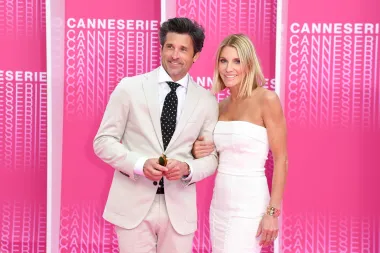 Zvijezda &quot;Uvoda u anatomiju&quot;, Patrick Dempsey, nije se oženio poznatom glumicom, već frizerkom i vizažisticom Jillian Fink. Vjenčali su se 1999. godine i dobili troje djece, a iako su 2015. objavili da se razvode, godinu kasnije odustali su od toga te su i dalje u sretnom braku.