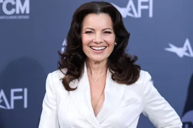 Glumica Fran Drescher je za Washington Post 2016. rekla da je tijekom dvije godine posjetila osam liječnika prije nego što joj je 2000. dijagnosticiran rak maternice. Zvijezda &quot;Dadilje&quot; podvrgnula se histerektomiji, a o svom je iskustvu pisala u knjizi &quot;Cancer Schmancer&quot;. Drescher je u međuvremenu osnovala neprofitnu organizaciju posvećenu ženama kako bi im pomogla da lakše prepoznaju rane znakove upozorenja na bolest. &quot;Nije mi drago što sam imala rak. Ne želim to nikome. Ali sam bolja zbog toga. To me produbilo kao ljudsko biće&quot;, rekla je za People u listopadu 2018.