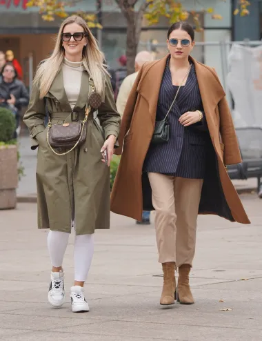 Ove subote na špici su zasjali kaputi, a Anica Kovač pokazala je navijački outfit