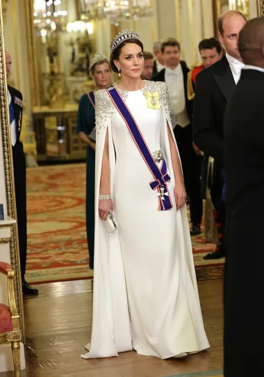 Vjenčanica koja odlično odrađuje zadatak haljine za svečani banket, dostojna je princeze. 