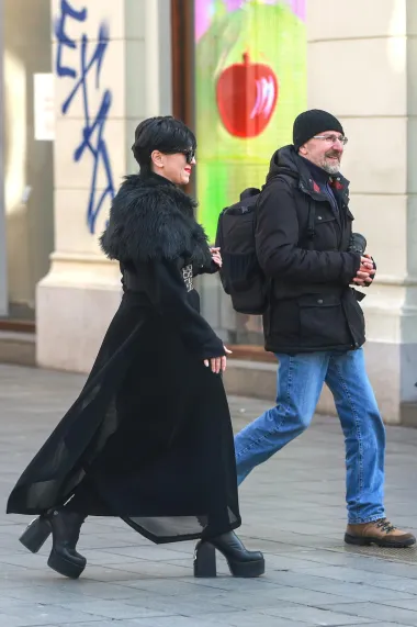 Čizme s platformom, bunde, jarke boje - evo što se nosilo na prvoj zagrebačkoj špici u ožujku