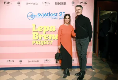 Premijeru predstave o Lepoj Breni nisu propustile brojne slavne face