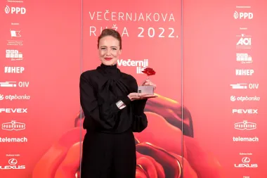 Mojmira je pobijedila u kategoriji TV osoba godine. 