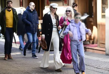 Prva zagrebačka špica u travnju: Mirela Holy zasjala u bijelom, a Borna Kotromanić izabrala ružičasti look