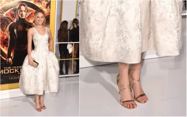 Slavna glumica i oskarovka Jennifer Lawrence također ima velika stopala, a nosi broj 42.5. Iako nije toliko visoka, tek 175 centimetara, može se &apos;pohvaliti&apos; velikim stopalima koja najbolje dođu do izražaja kada nosi sandale.