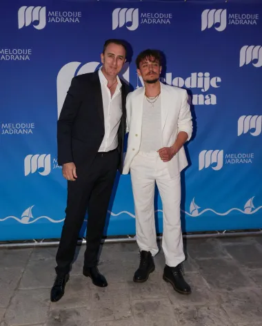 Sergej Ćetković bio je poseban gost festivala i izveo je pjesmu &apos;Daj šta daš&apos;, dok se Marko predstavio publici s pjesmom &apos;Kad god poželiš&apos;