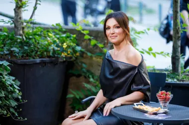 Nina Badrić slavi rođendan, a evo kako se mijenjala kroz godine
