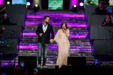 Nina Badrić slavi rođendan, a evo kako se mijenjala kroz godine
