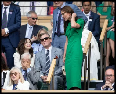 Danielova supruga i glumica Rachel Weisz oduševljeno je gledala princezu od Walesa koja je blistala u zelenoj jednostavnoj, no vrlo efektknoj haljini. 