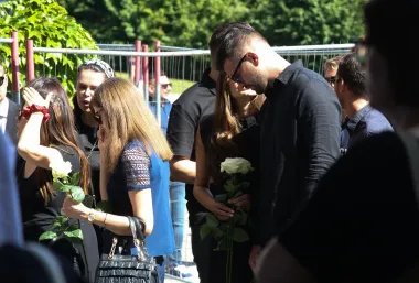 Prevelika tuga: Prijatelji i obitelji na Mirogoju su se oprostili od Marka Babića