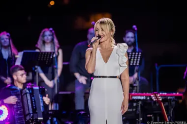 Spektakl za Olivera: Naša glazbena diva iznenadila je sve novim stylingom