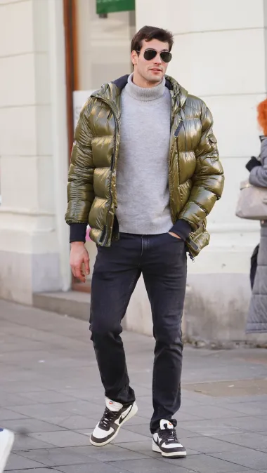 Kolinda je zasjala u smeđem kožnom kaputu, špica je u subotu bila poput modne piste