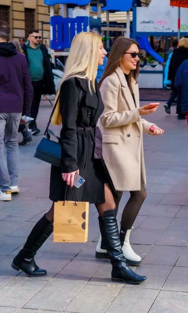 Zagrebačka špica i ove subote bila je živahna te puna trendi komada