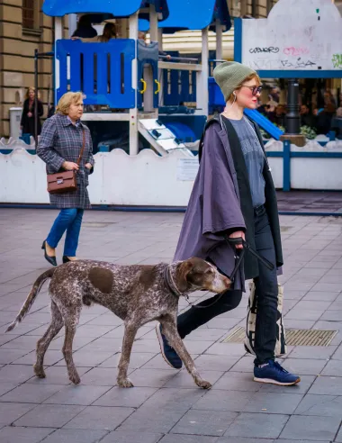 Zagrebačka špica: Jarke boje, poznata lica i gužva na posljednjoj špici u veljači