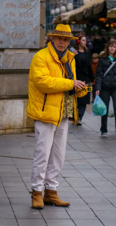 Zagrebačka špica: Jarke boje, poznata lica i gužva na posljednjoj špici u veljači