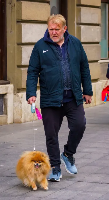Zagrebačka špica: Jarke boje, poznata lica i gužva na posljednjoj špici u veljači