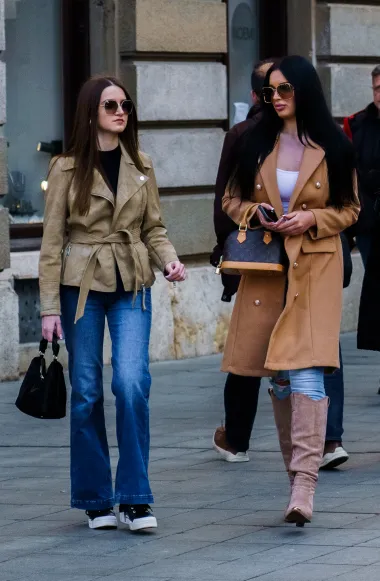 Na zagrebačku špicu stiglo je proljeće, baloneri i razigrani outfiti