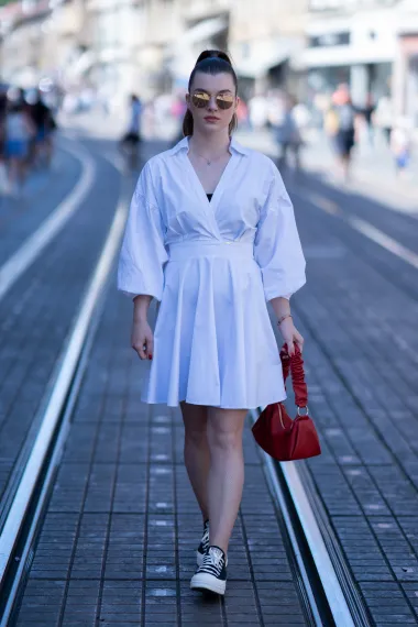 Zagrebačka špica: Topići, mini haljine i šeširi dio su stajlinga iz centra Zagreba