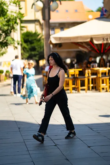 Zagrebačka špica: Za vrelu subotu Zagrepčanke su odabrale haljine, boje i topove