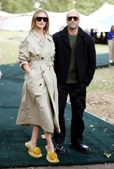 Rosie Huntington-Whiteley uz običan kaput iskombinirala je efektne cipele