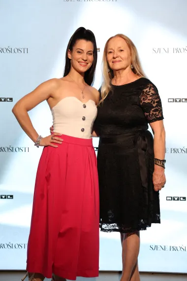 Damira Gregoret, Jelena Perčin i druge zvijezde zablistale na promociji nove serije