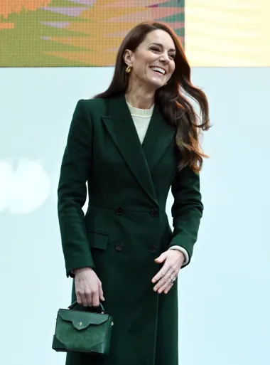 Modna inspiracija: Kate Middleton i njezina kolekcija elegantnih torbica