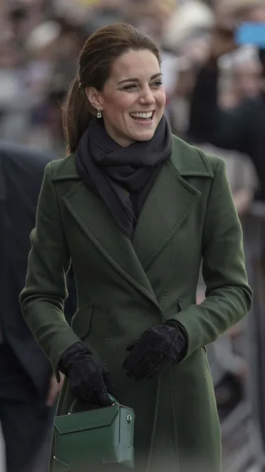 Modna inspiracija: Kate Middleton i njezina kolekcija elegantnih torbica
