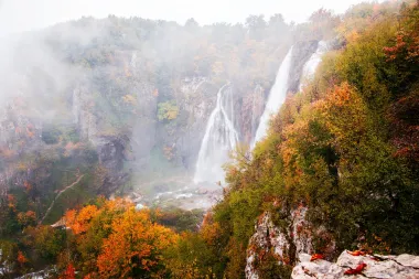 Jesenska čarolija na Plitvičkim jezerima odmara dušu