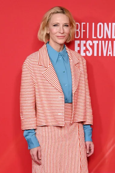 S druge strane, Cate Blanchett je također poput Monice uvijek vjerna sebi. Na premijeri filma u Londonu 55-godišnja glumica pokazala je svoj drukčiji stil za modu i odlučila se za kontrast boja. 