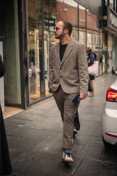 Zagrebačka špica u 67 fotografija: Elegantne dame, psići i zagasiti outfiti