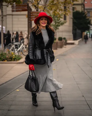 Zagrebačka špica u 67 fotografija: Elegantne dame, psići i zagasiti outfiti