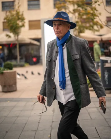Zagrebačka špica u 67 fotografija: Elegantne dame, psići i zagasiti outfiti