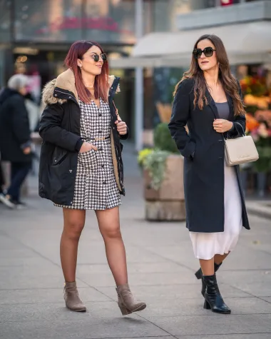 Zagrebačka špica: Fantastični outfiti i predivna Nika Turković u subotnjoj šetnji