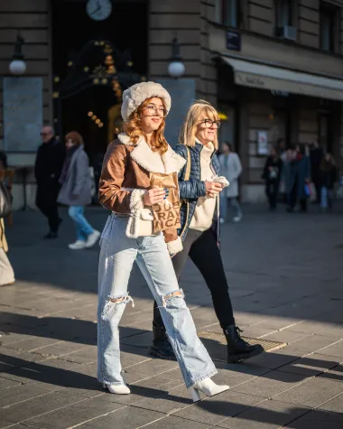 Zagrebačka špica: Fantastični outfiti i predivna Nika Turković u subotnjoj šetnji
