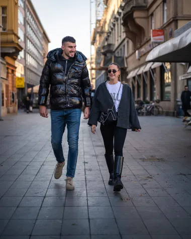 Zagrebačka špica: Fantastični outfiti i predivna Nika Turković u subotnjoj šetnji