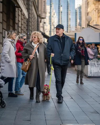 Zagrebačka špica: Fantastični outfiti i predivna Nika Turković u subotnjoj šetnji