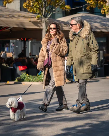 Zagrebačka špica: Fantastični outfiti i predivna Nika Turković u subotnjoj šetnji