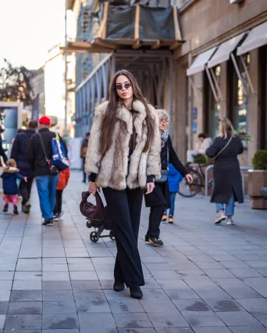 Zagrepčanke ne mogu bez sunčanih naočala, i ove zime pažljivo prate trendove