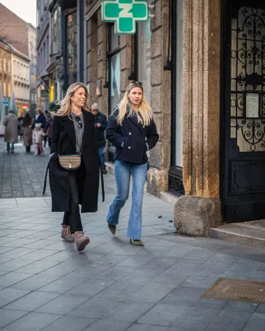 Zagrebačka špica: Za špicu su se odjenule najbolje bunde, torbe i sunčane naočale