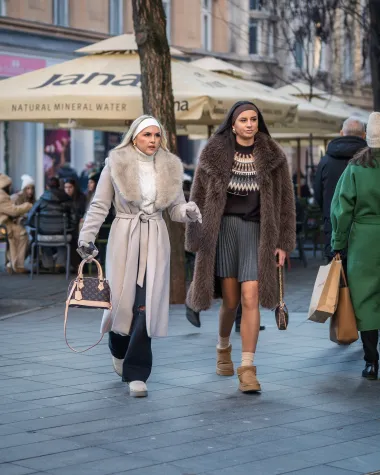 Zagrebačka špica: Za špicu su se odjenule najbolje bunde, torbe i sunčane naočale