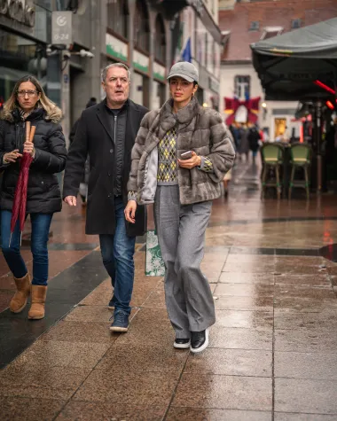 Zagrebačka špica ove subote bila je potpuno drukčija, u tamnim i sivim nijansama