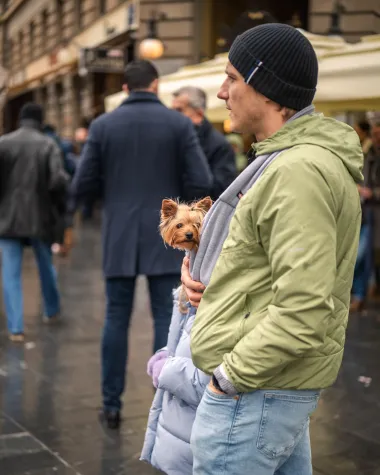 Zagrebačka špica ove subote bila je potpuno drukčija, u tamnim i sivim nijansama